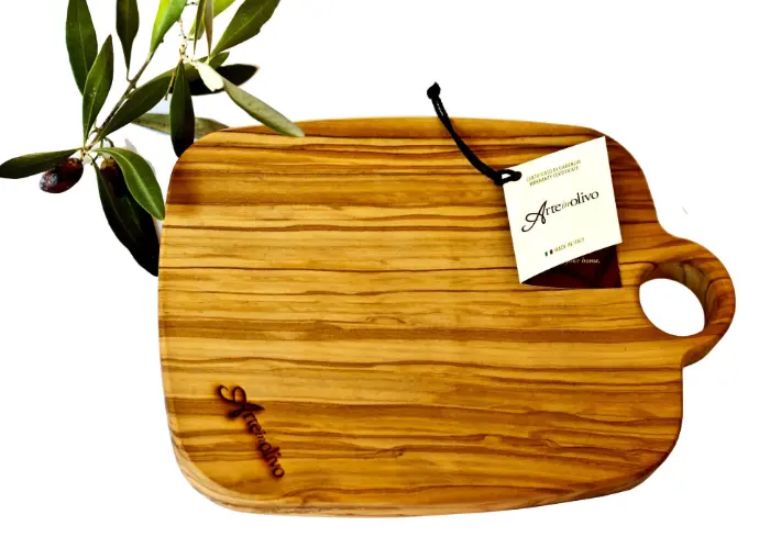 Tagliere con Foro in Legno di Olivo