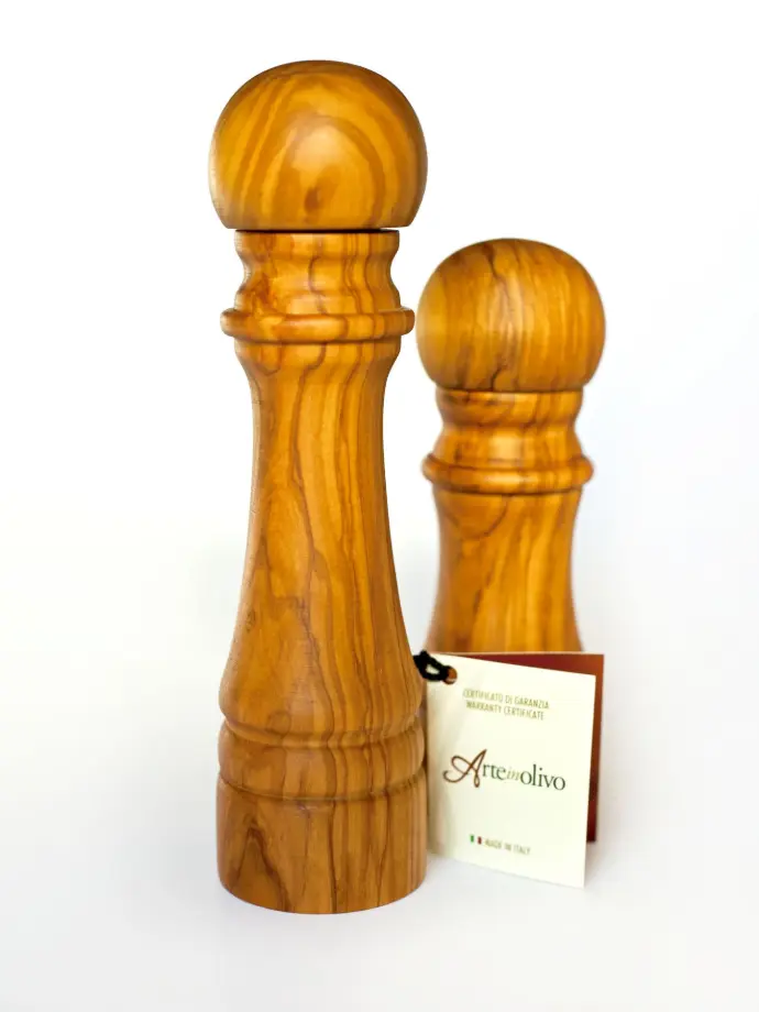 Macinapepe Tradizionale in Legno di Ulivo